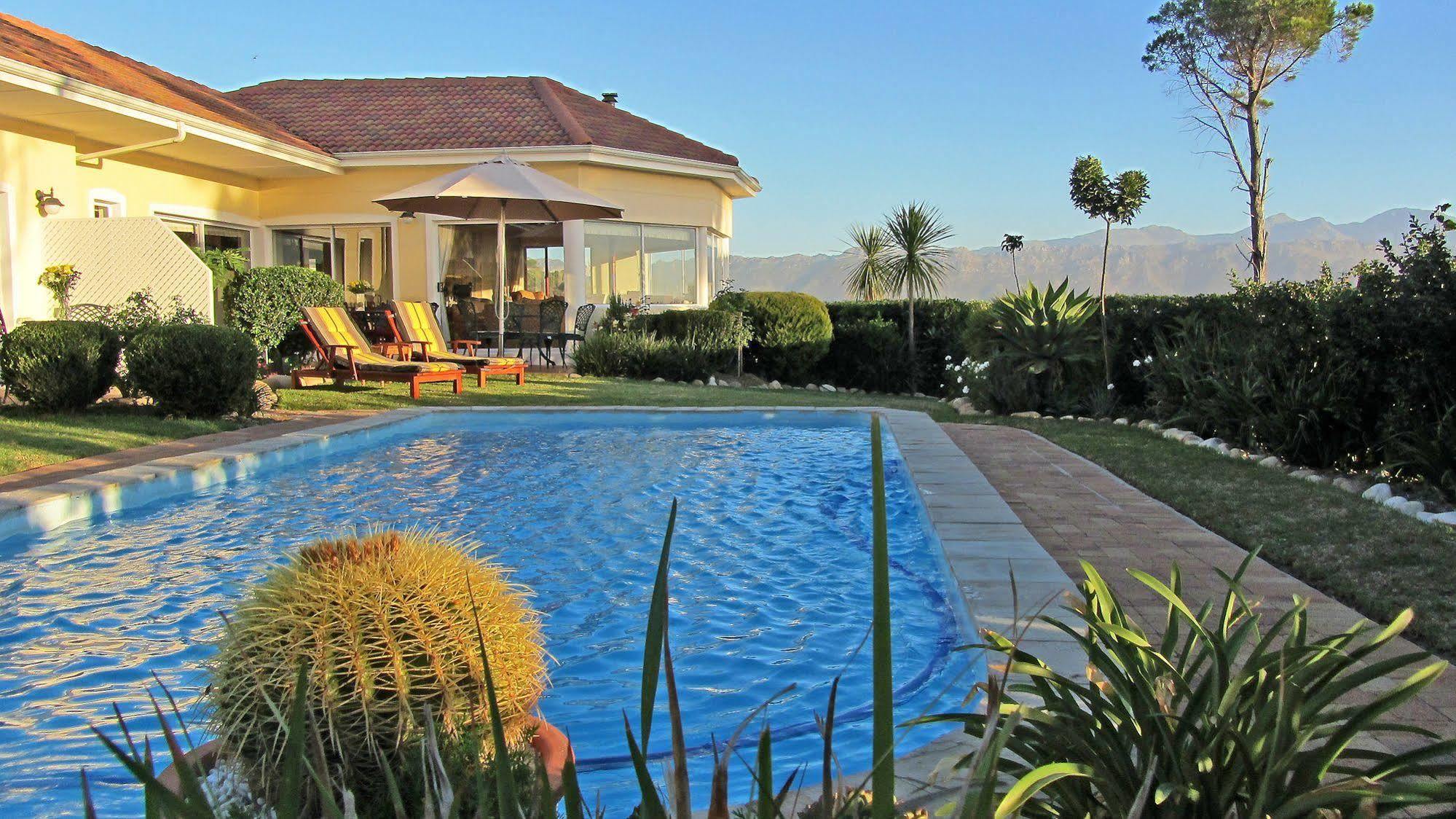 Somerset Sights B&B Somerset West Exterior photo